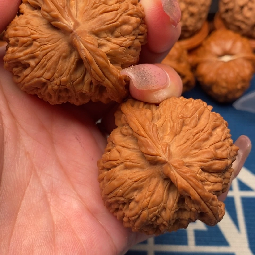 高***钰吊坠文玩核桃南疆