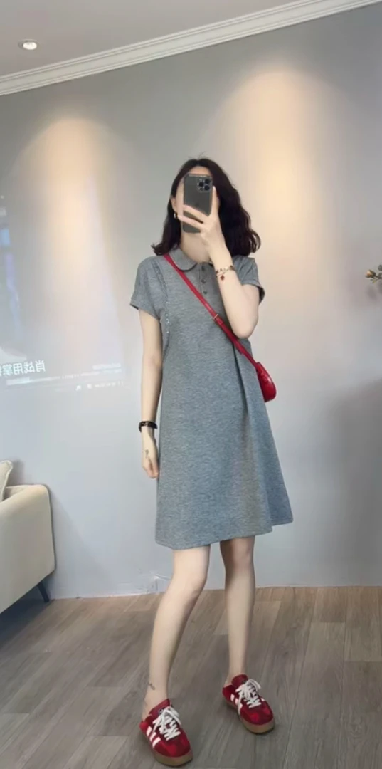 2025夏季显瘦宽松减龄款时尚娃娃领连衣裙简约女