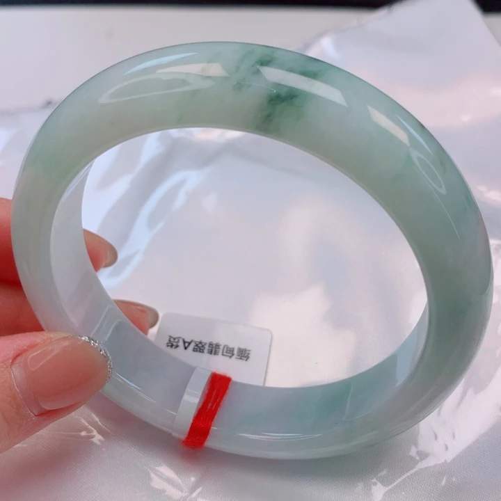 翡翠未镶嵌手镯64圈口