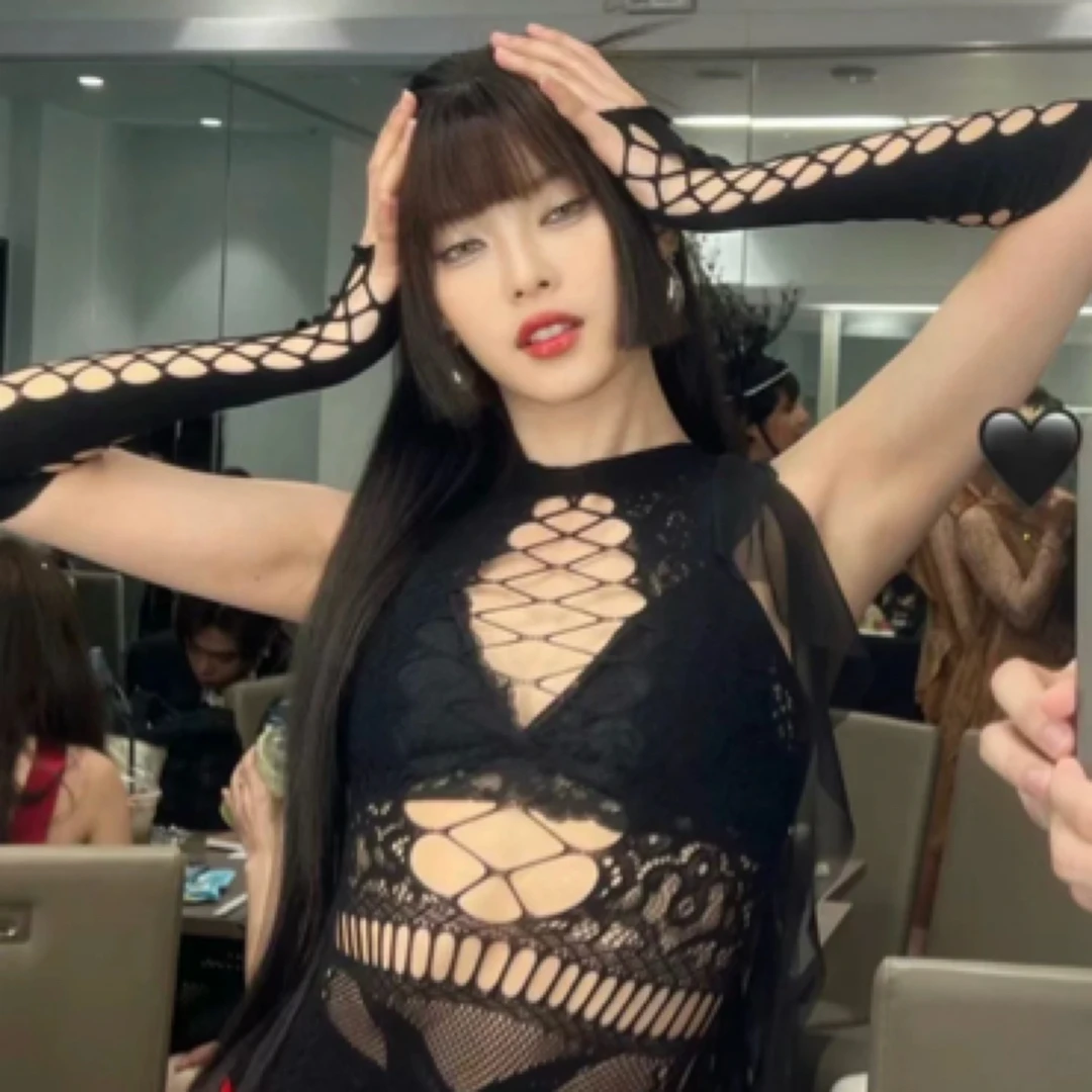 泰国女团pixxie同款Mabelz打歌服爵士舞上衣无袖内搭肚皮舞包臀衣