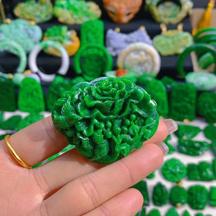 【闪购商品】翡翠挂件未镶嵌喜鹊登梅