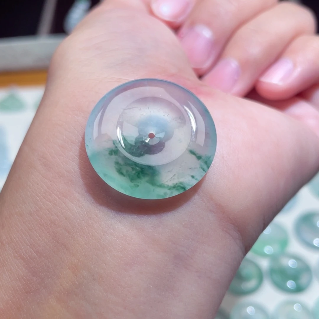 颈饰未镶嵌翡翠扣子