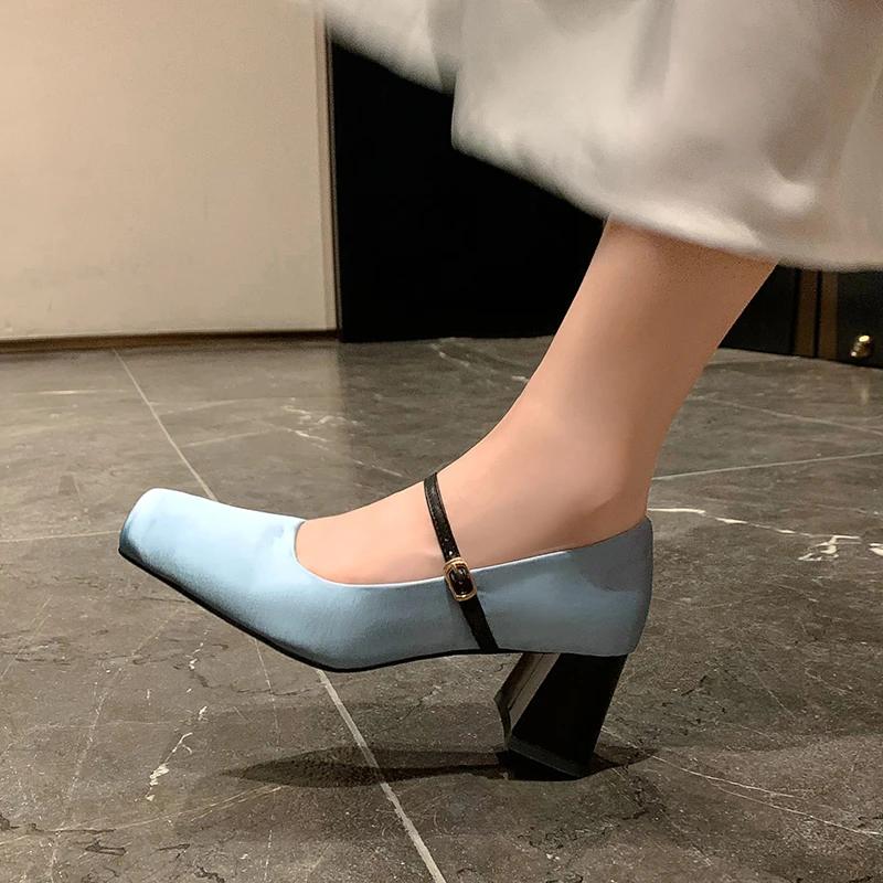 方头法式玛丽珍鞋女2025粗跟单鞋一字带高跟鞋方头浅口晚晚鞋大码