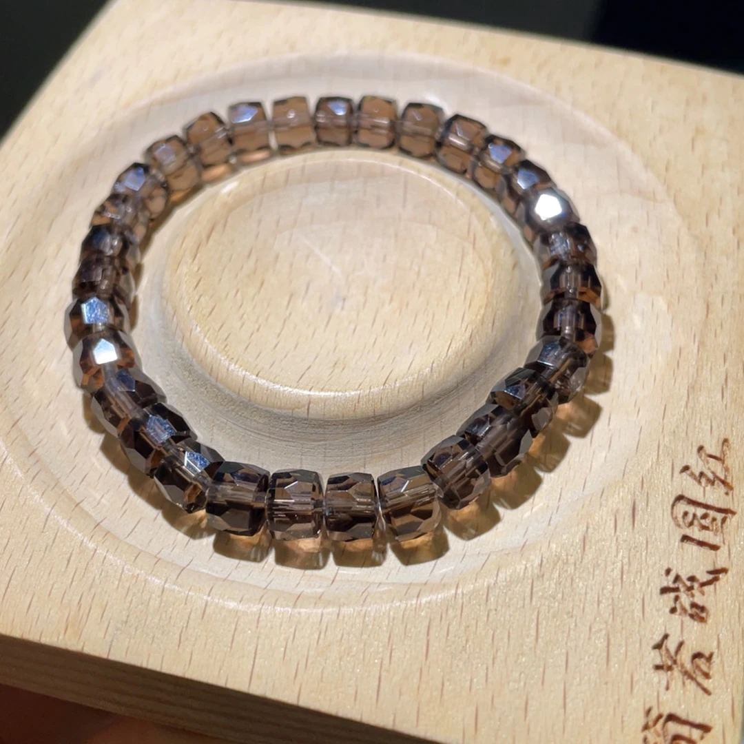 未镶嵌水晶珠宝半成品