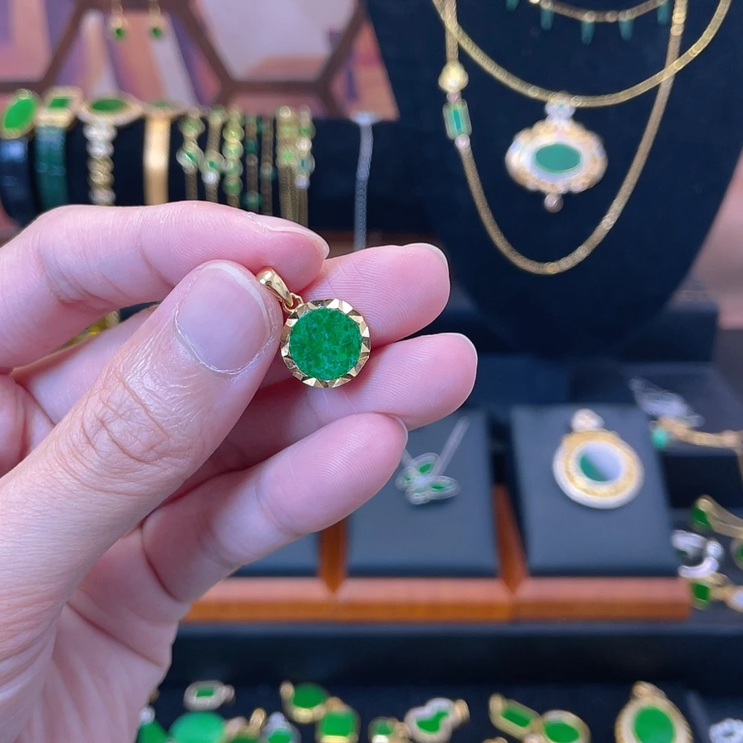 翡翠银S925镀金镶嵌吊坠(赠链)