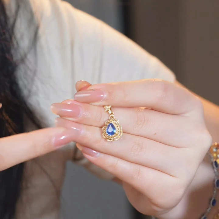 蓝宝石吊坠不含链18K金镶嵌（1.25ct）@@Q3758