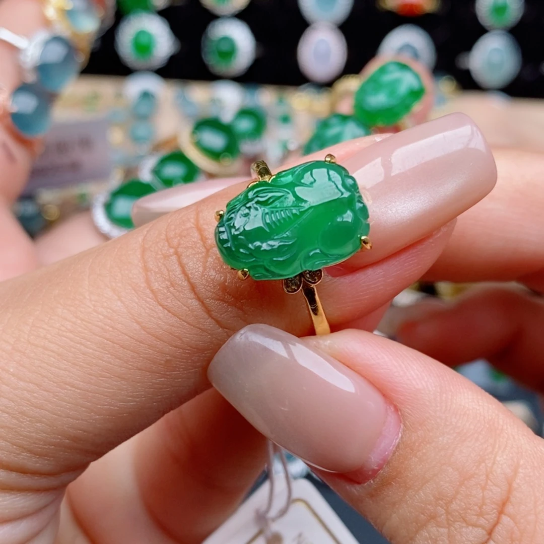 银S925镶嵌戒指翡翠小****a