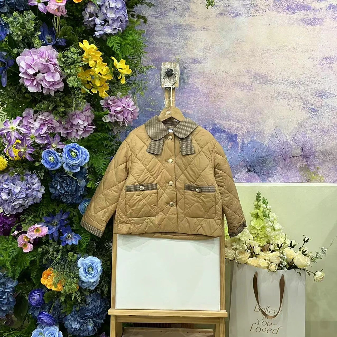 196V棕色外套f036