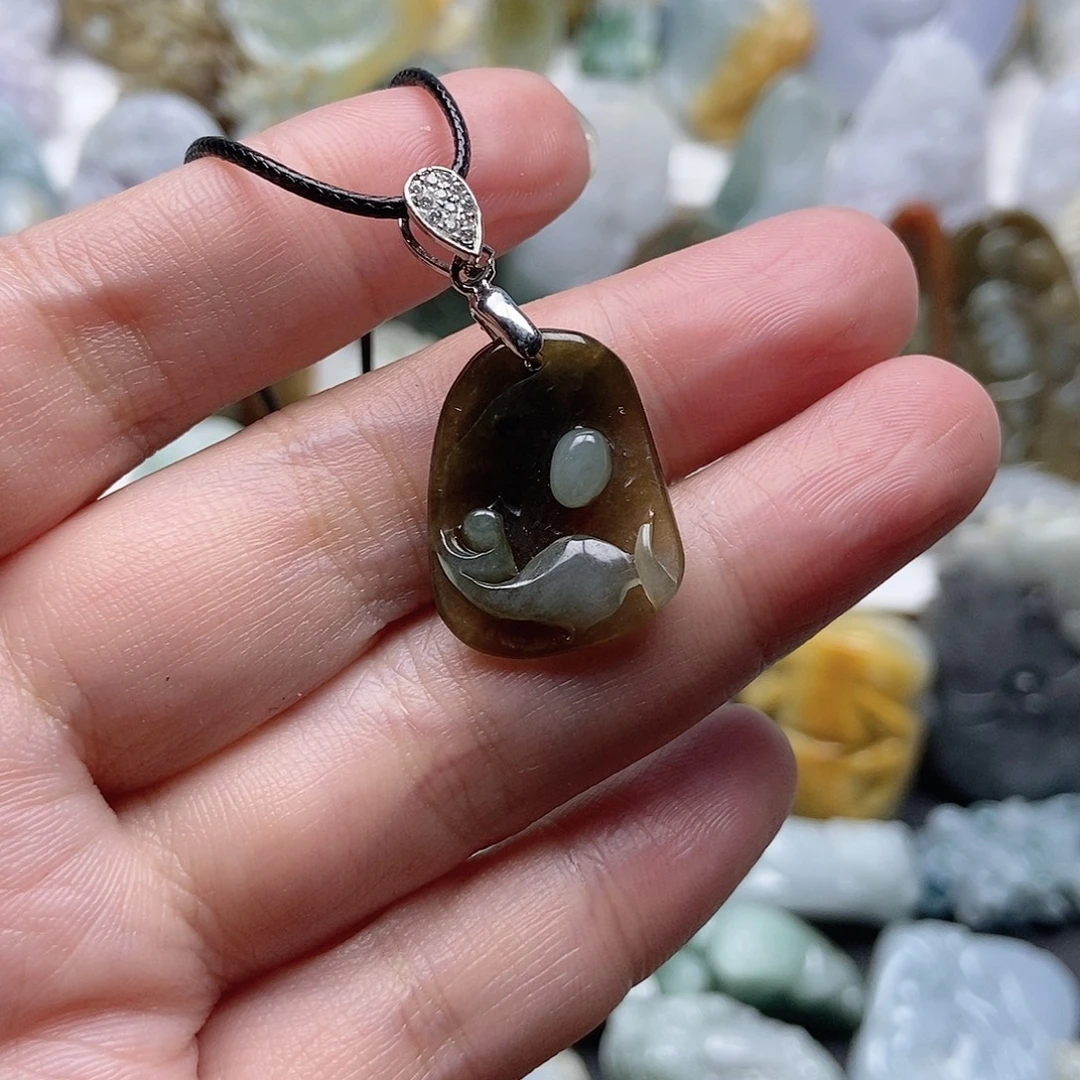 翡翠未镶嵌颈饰翡翠