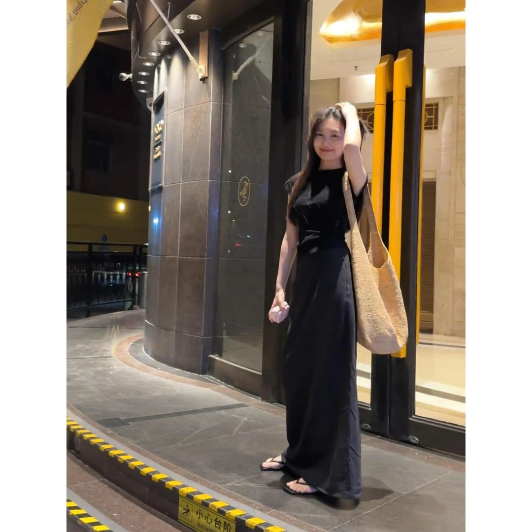 parkyeon设计感简约短袖T恤百搭黑色开叉高级感半身裙时尚套装