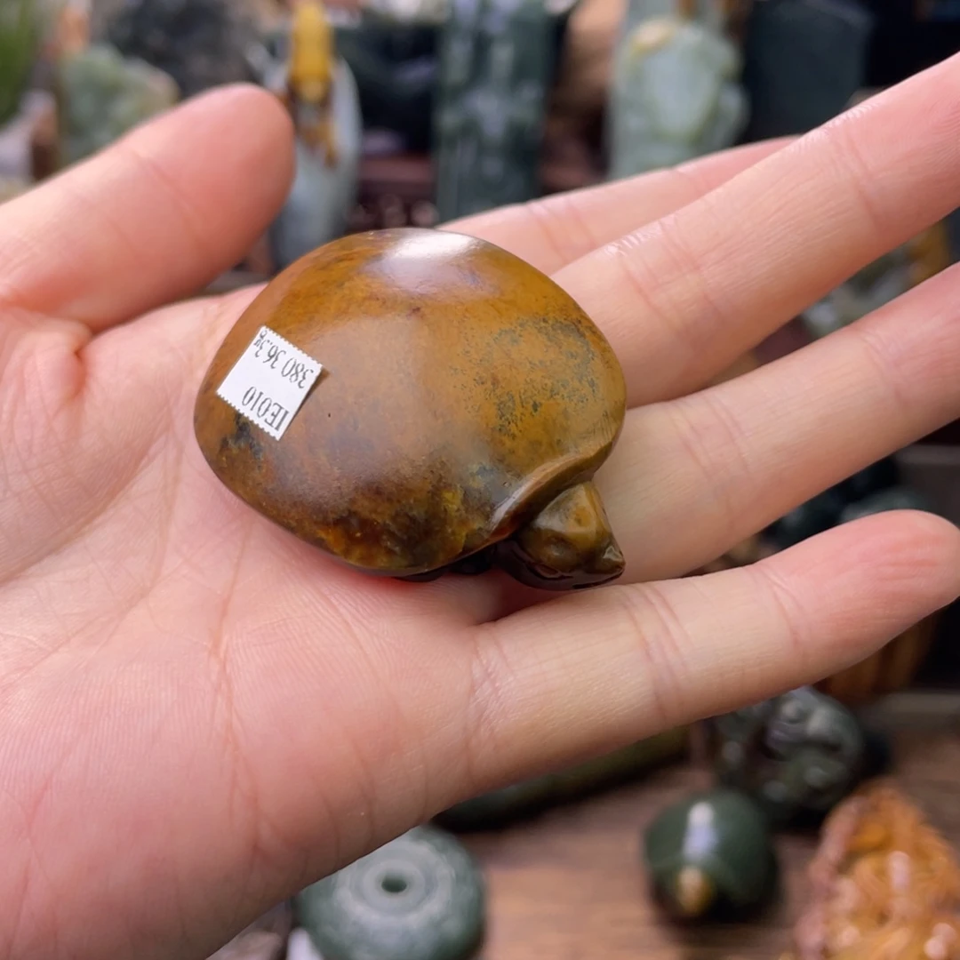 吟***诗岫岩河磨玉（透闪石质玉）未镶嵌把件