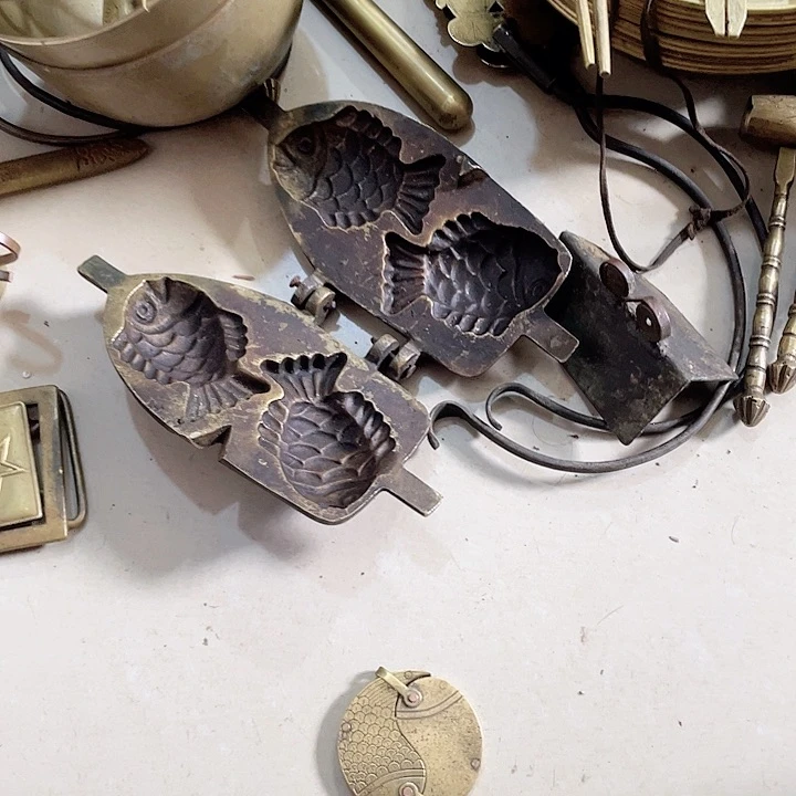 老式铜件古朴大方