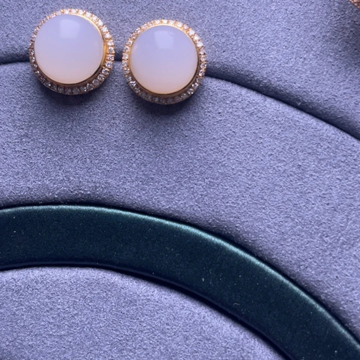 小***简颈饰未镶嵌和田玉