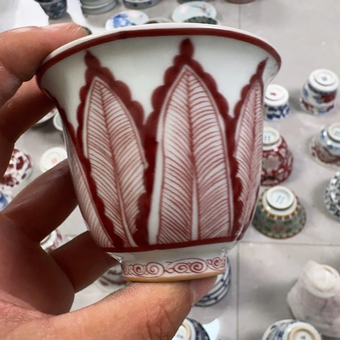 摆件釉里红芭蕉叶铃铛杯