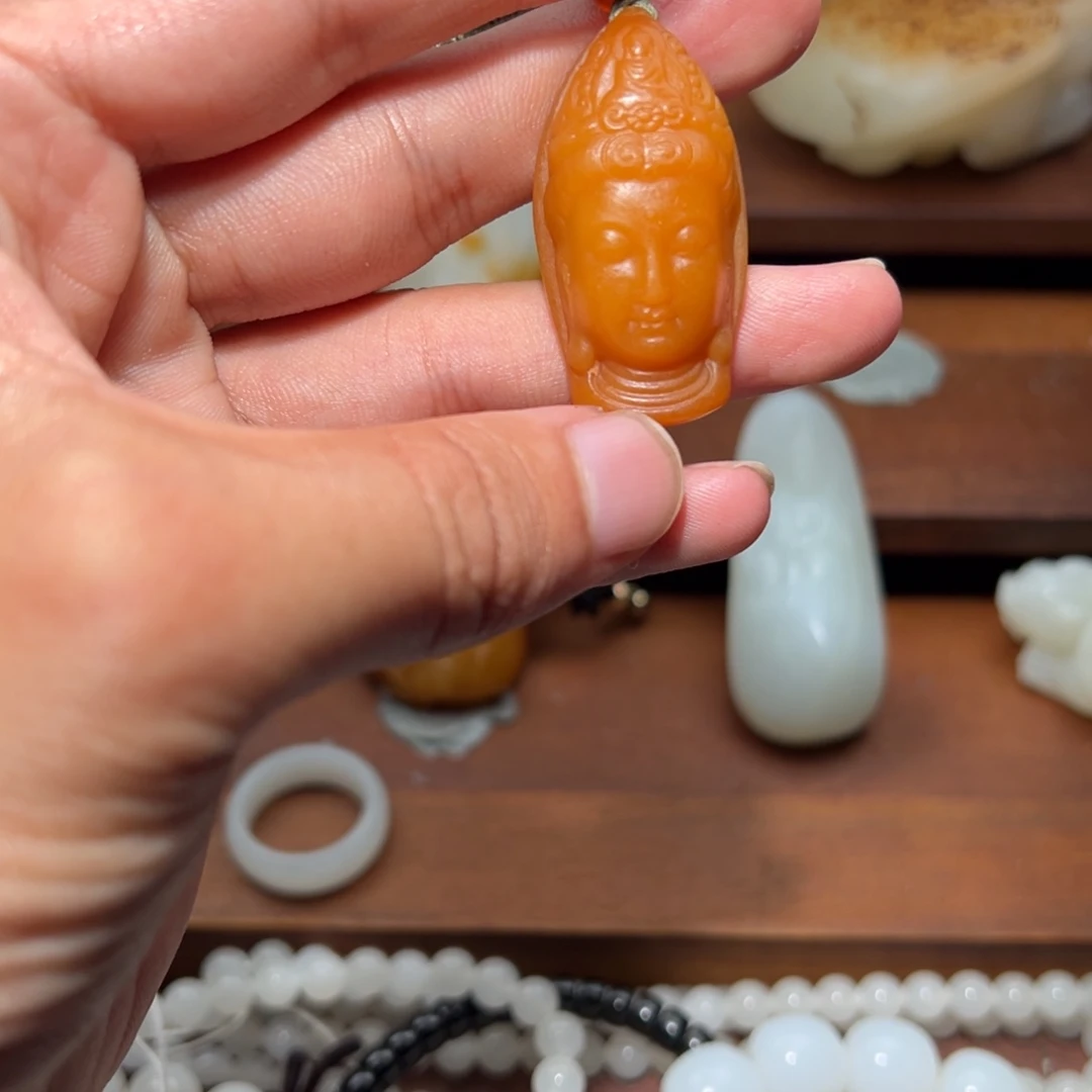 阿***哥颈饰未镶嵌和田玉