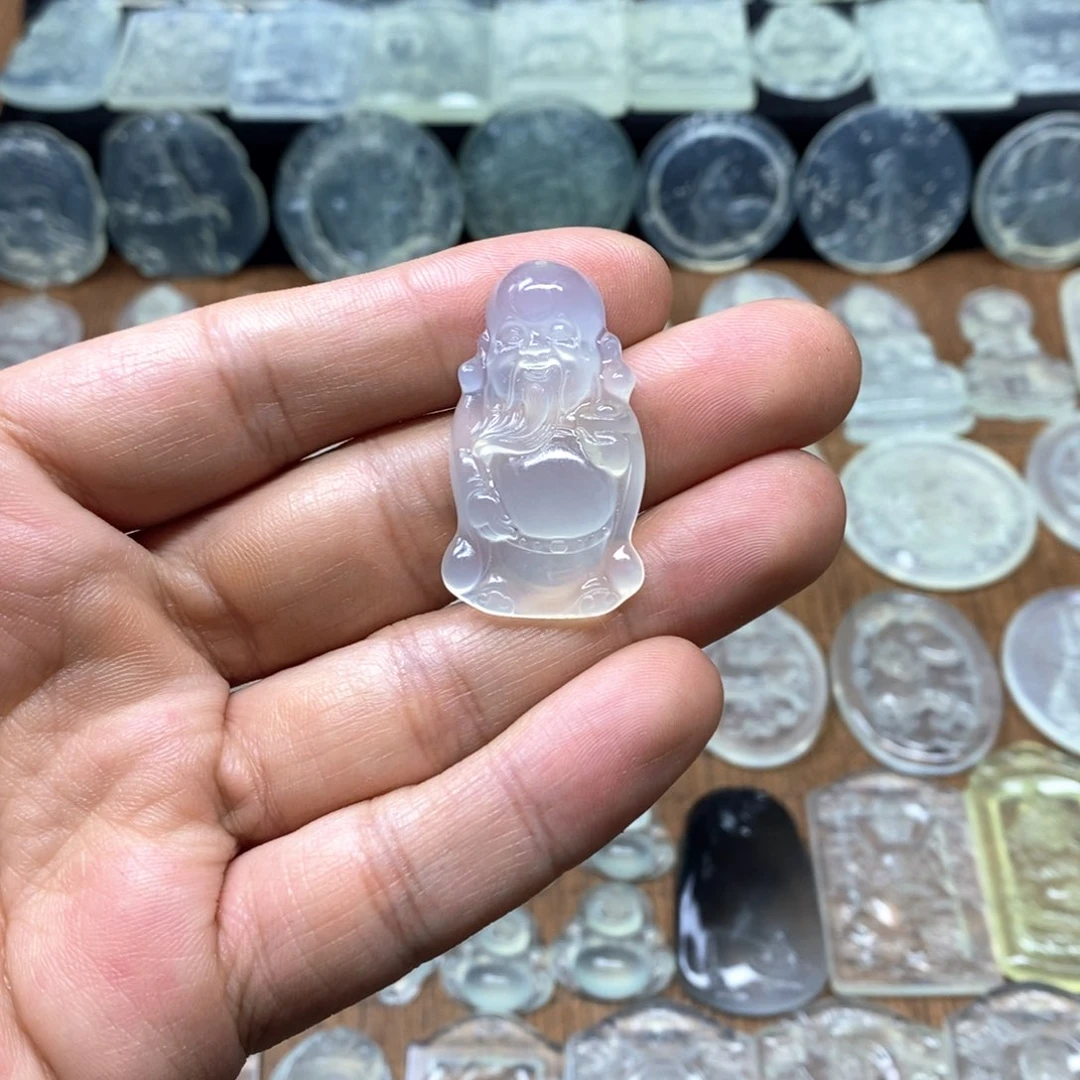岫玉未镶嵌吊坠(赠链)
