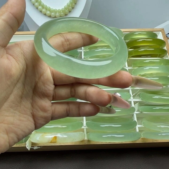 锦***桐蛇纹石玉合金手镯