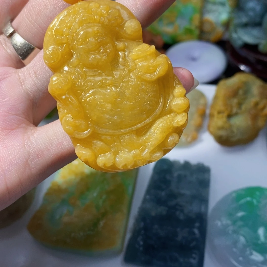 定制翡翠未镶嵌鱼