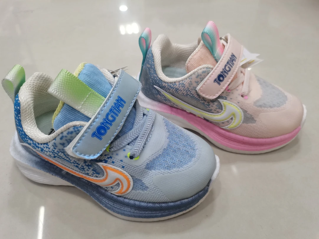 童天品牌21—25码段  单网运动鞋