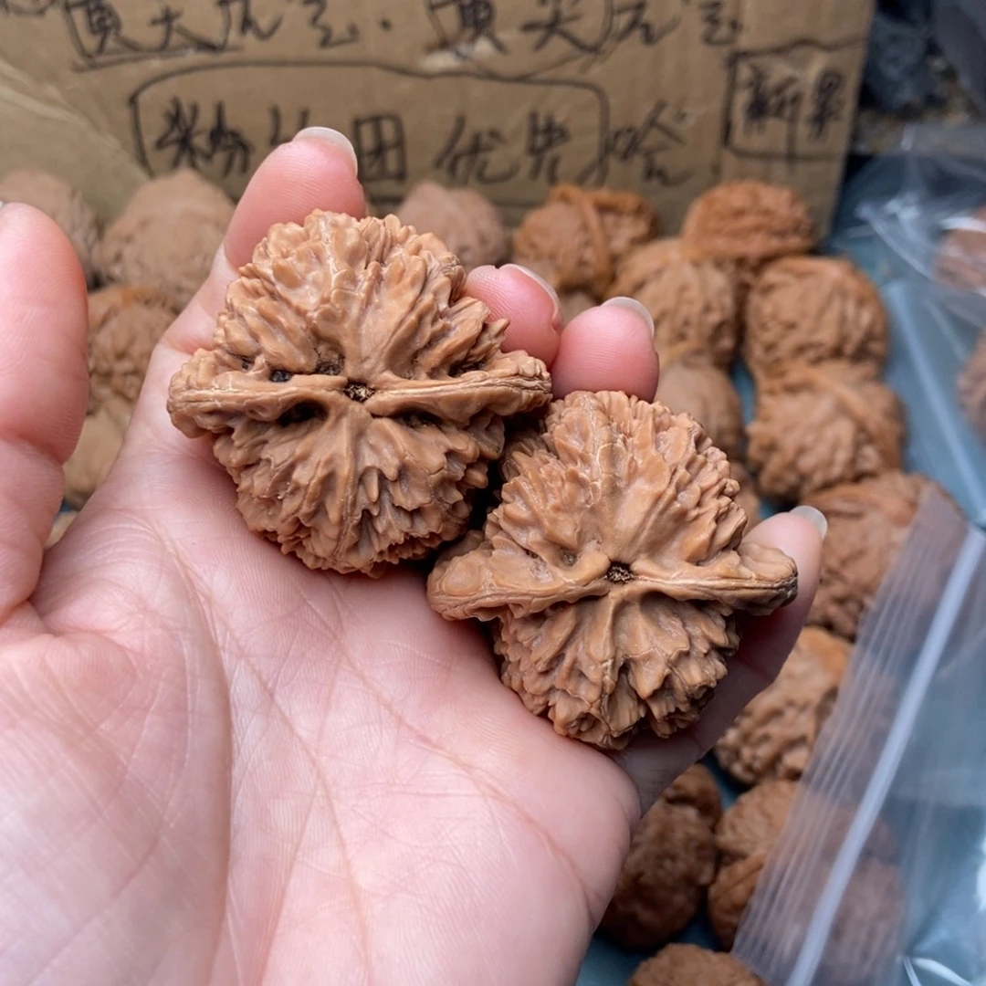 6***8吊坠文玩核桃大刺32