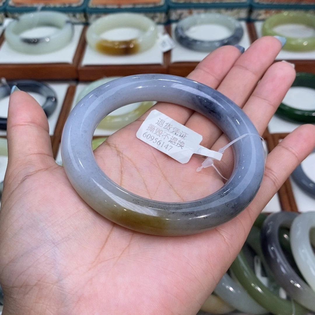 和田玉未镶嵌手镯和田玉楼兰三色籽青花5859