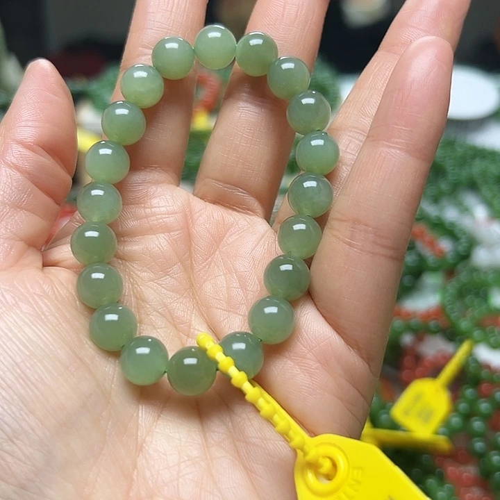 和田玉（碧玉）未镶嵌手链