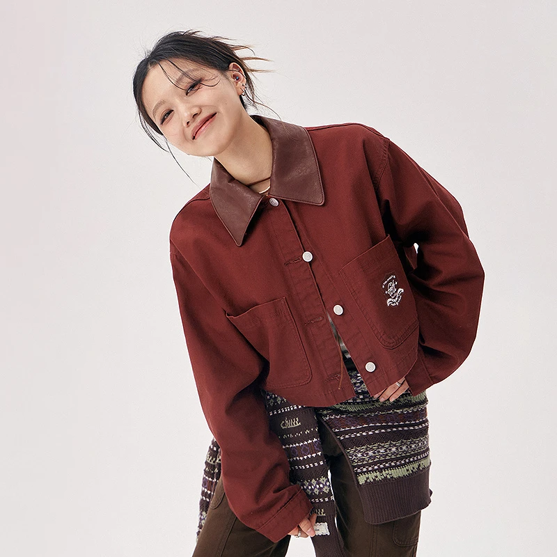 【50】CHUU新品新年红短外套仿PU设计拼接复古圣诞外套FHJB002Z