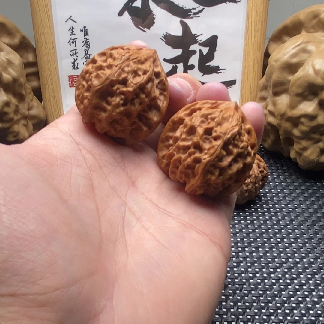 文玩核桃吊坠37白蛇谷