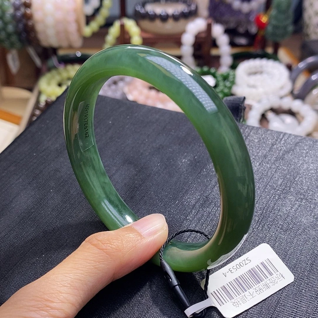 颈饰未镶嵌和田玉61.5毕业级老矿料碧玉猫眼手镯