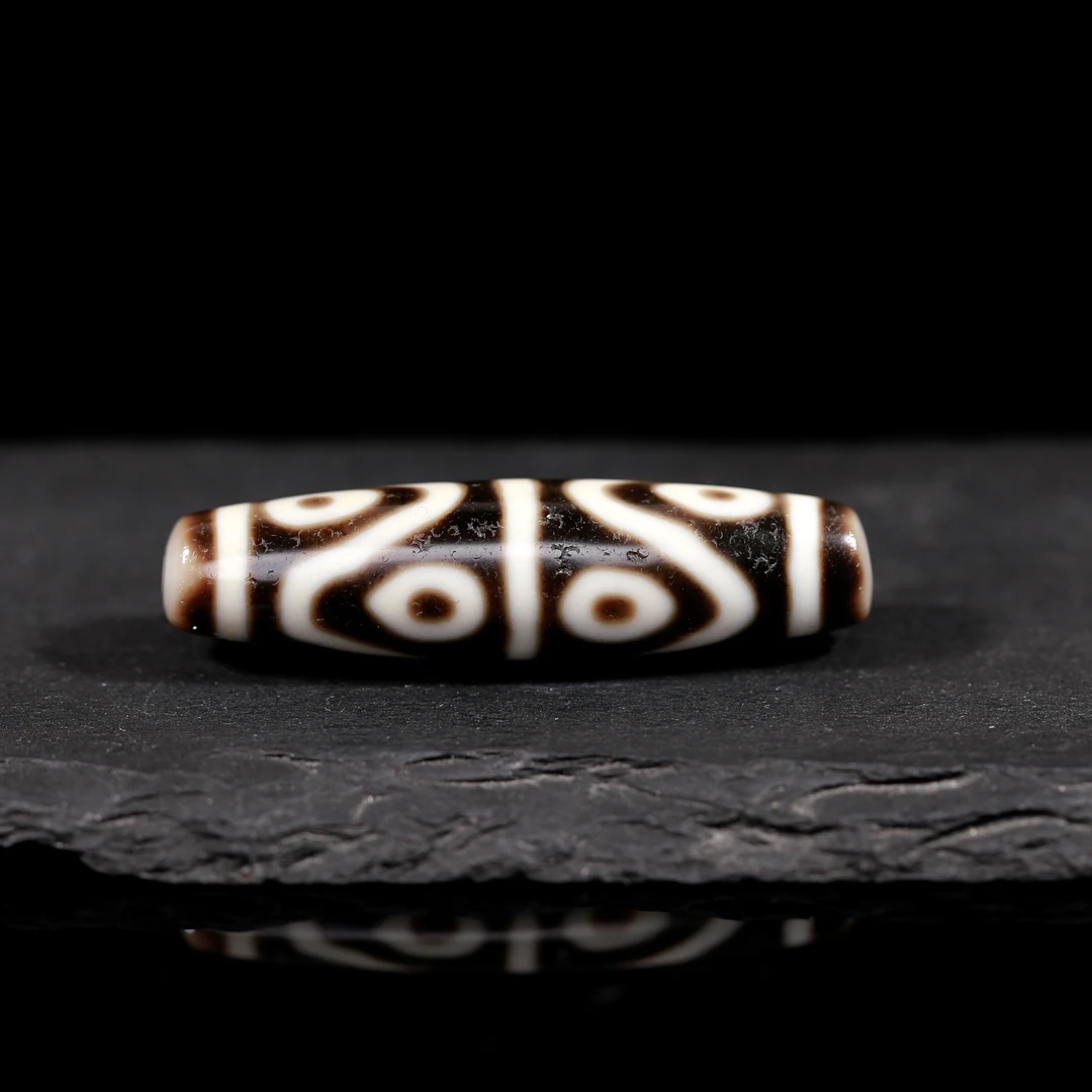 台珠上肯老超鼎金刚八眼玛瑙锁骨男女可佩戴百搭轻奢时尚民族风