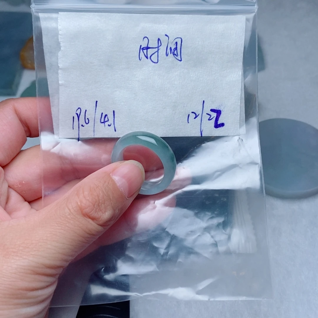 定制翡翠未镶嵌定制翡翠未镶嵌