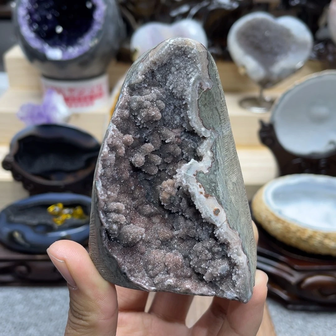 水晶大型摆件未镶嵌