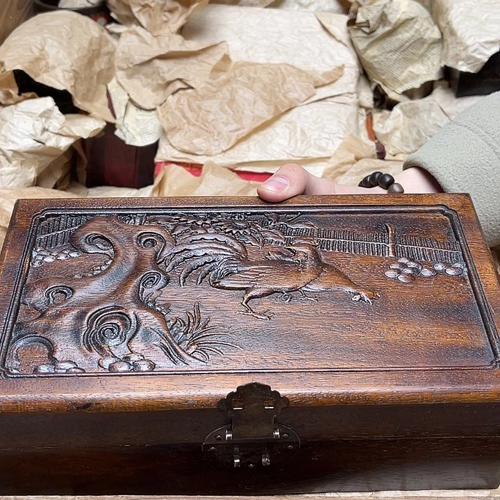 大叶紫檀（黑酸枝木类）