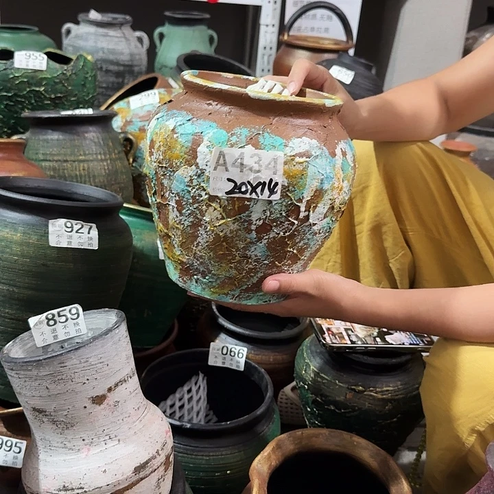 93彩绘坛子高度20口径14