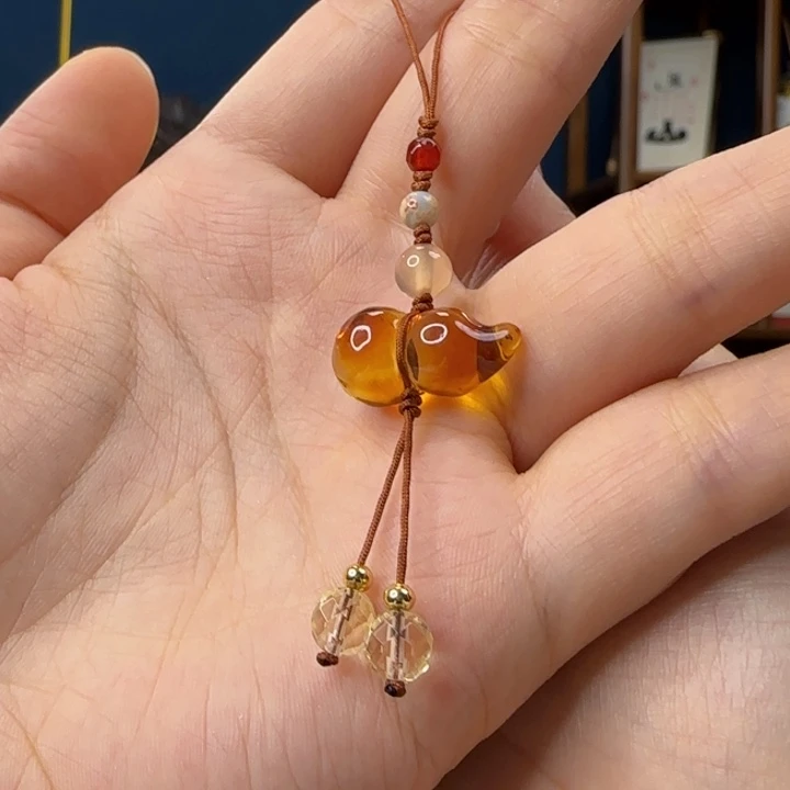 未镶嵌吊坠(赠链)蜜蜡