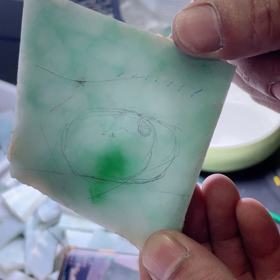 定制翡翠未镶嵌爱****吗翡翠包工