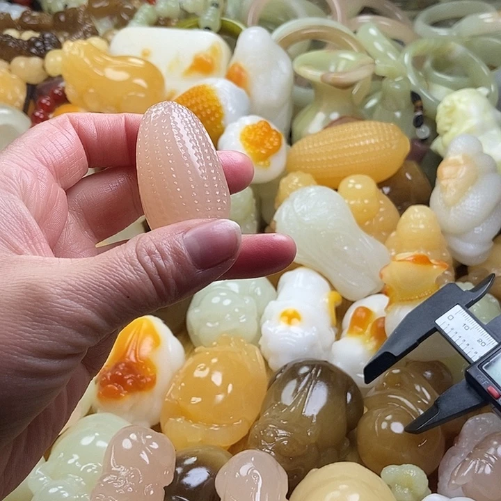 完全开放手把件玉米