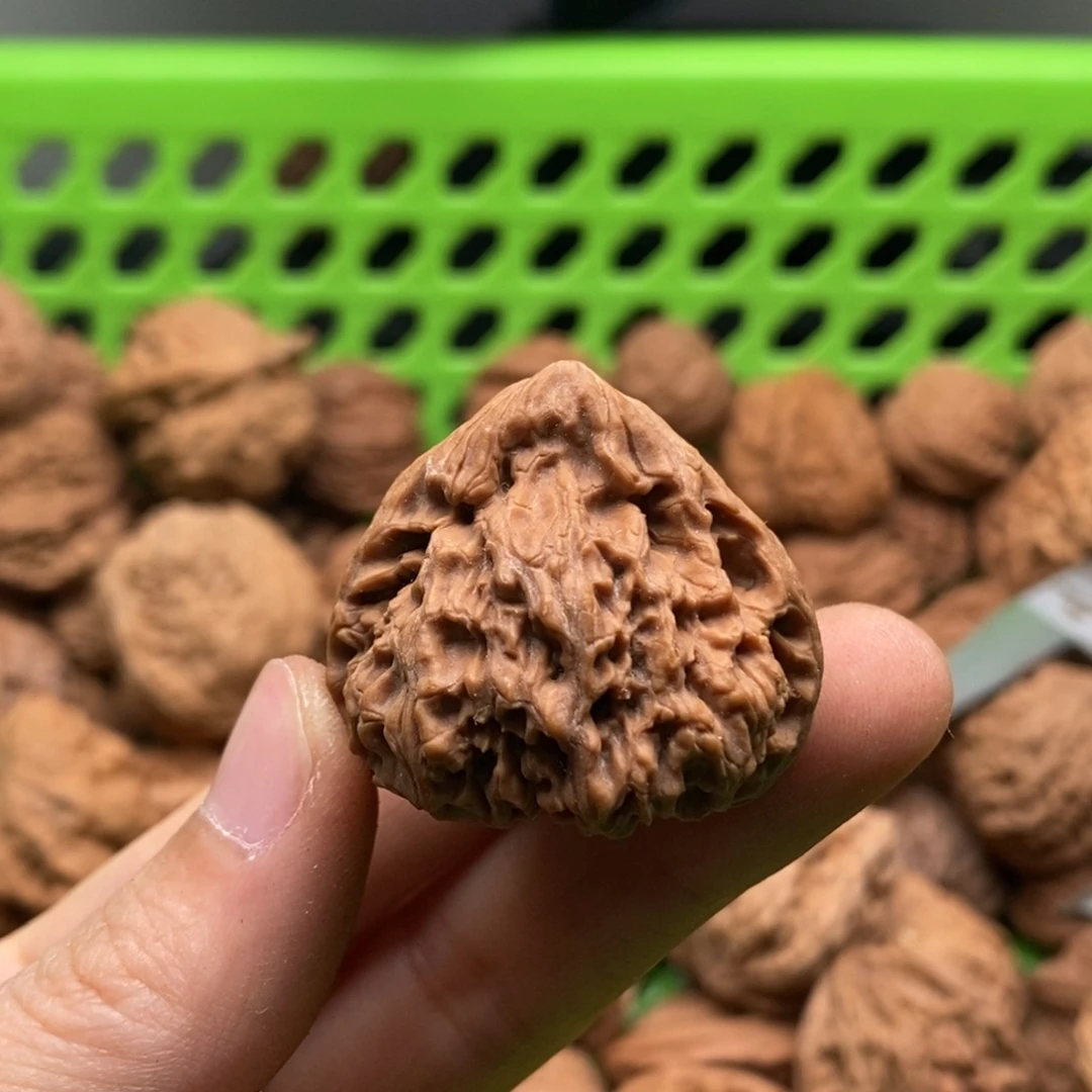 沧***提吊坠文玩核桃定制商品不退不换