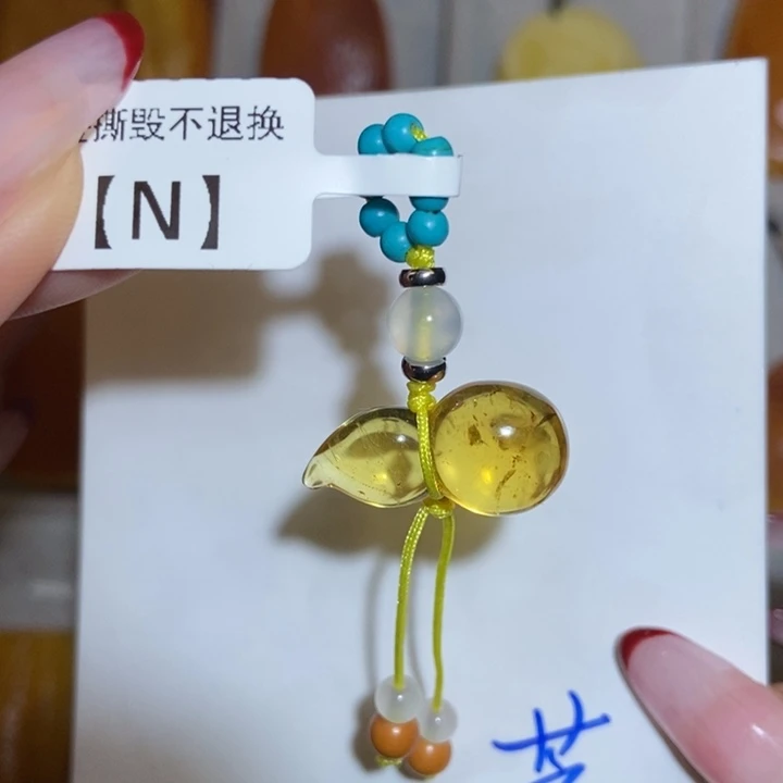 琥珀珠宝奇石未镶嵌