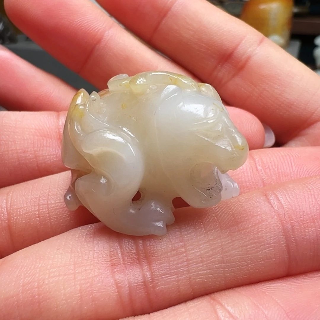 颈饰未镶嵌和田玉帥*