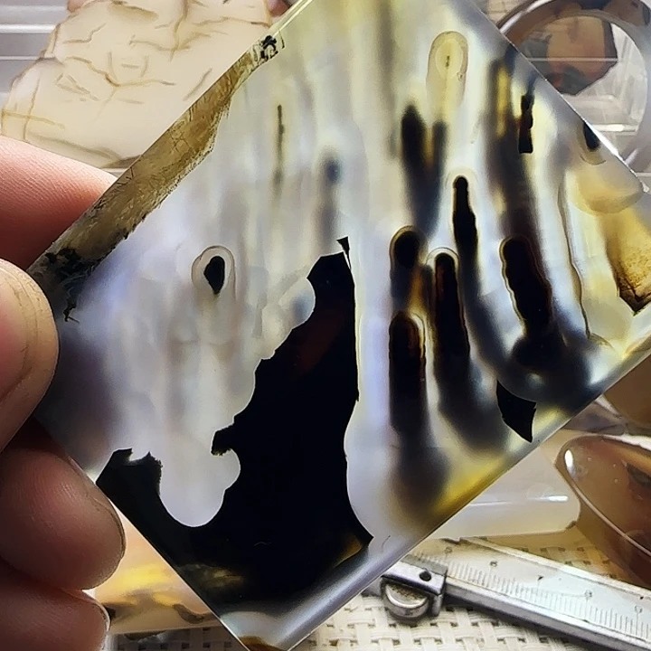 玛瑙/玉髓未镶嵌珠宝奇石