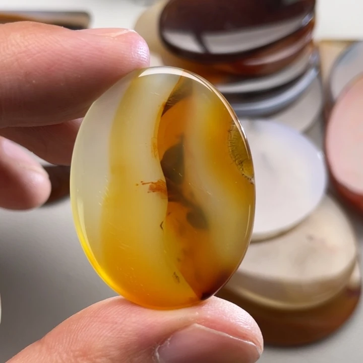 玛瑙/玉髓颈饰未镶嵌老**o