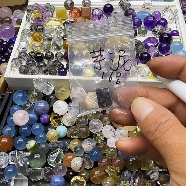 芋***_石英石铁合金珠子