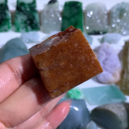 翡翠裸石翡翠边角料