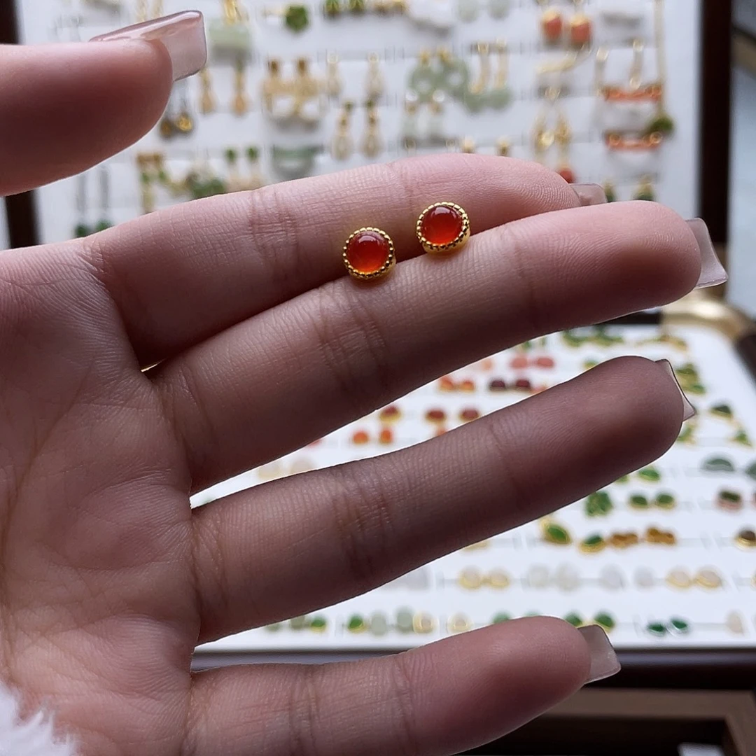 和田玉未镶嵌耳饰