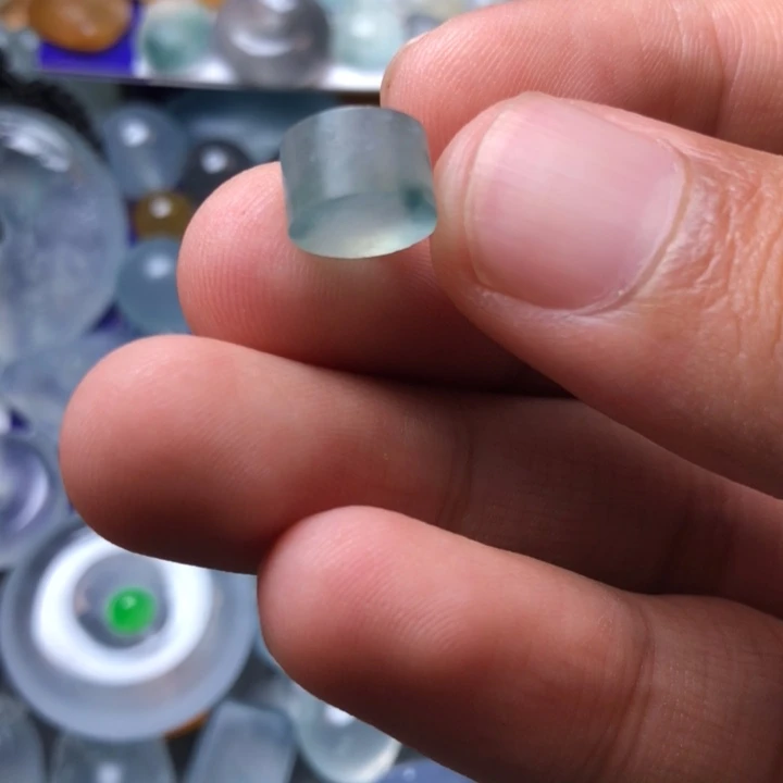 定制翡翠未镶嵌挂件