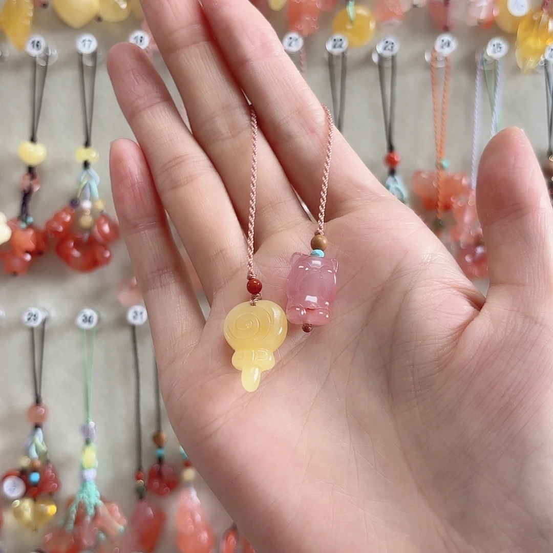 南红玛瑙未镶嵌吊坠(赠链)