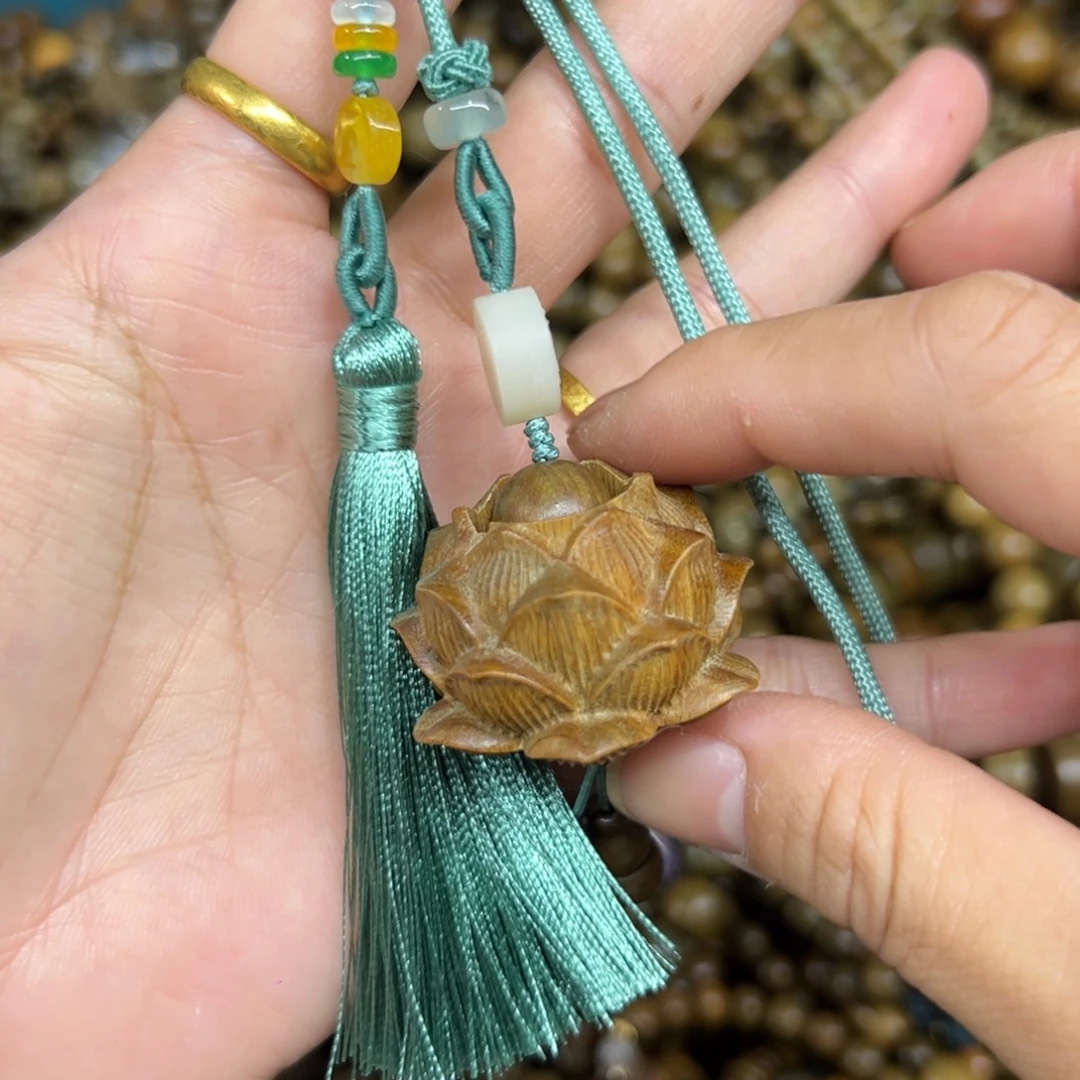 无事牌维腊木（绿檀）