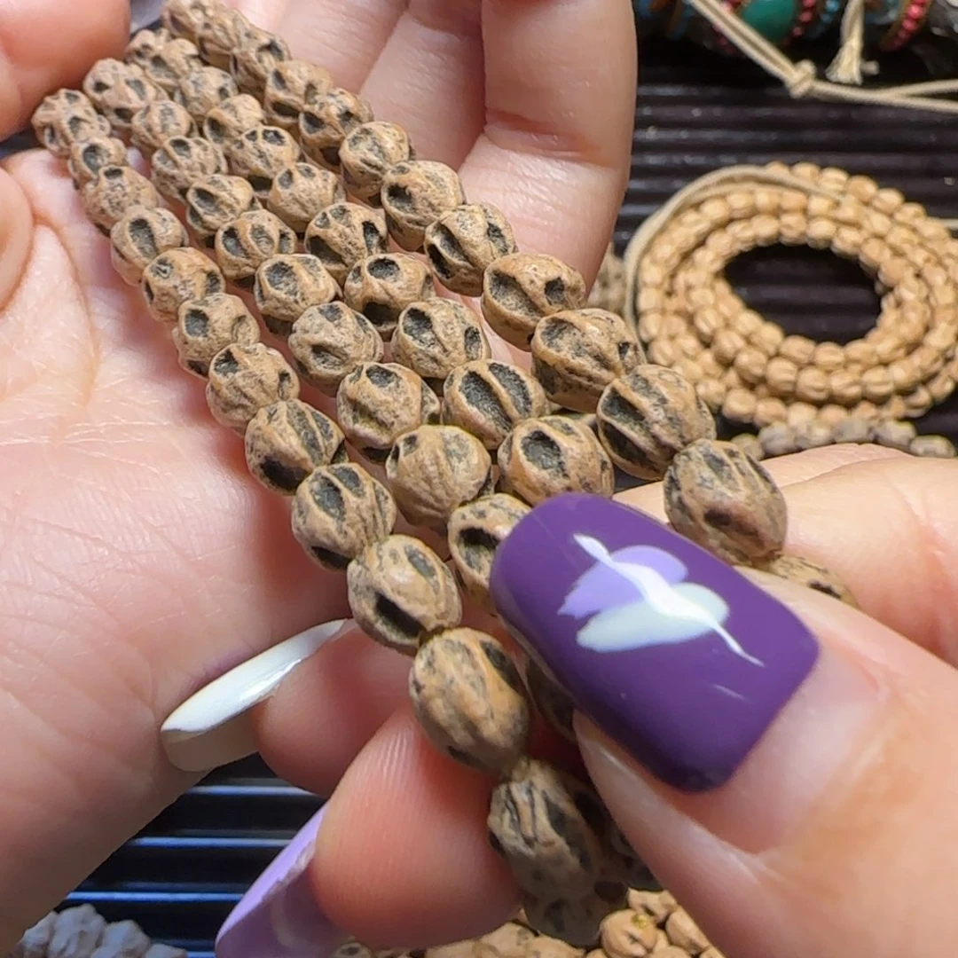 新***哥柏香籽/百香籽吊坠