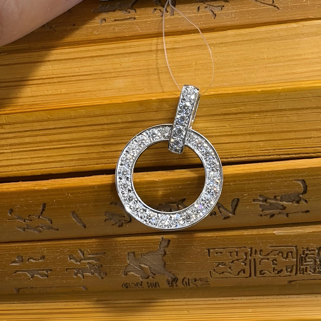 铂金圆圈满钻镶嵌吊坠